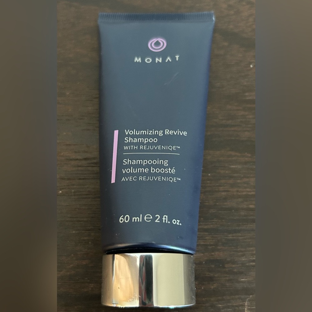 Monat Volumizing Revive Shampoo